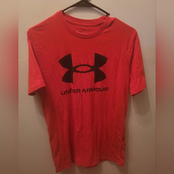 Under Armour Other - Under Armour Men's Red Tee